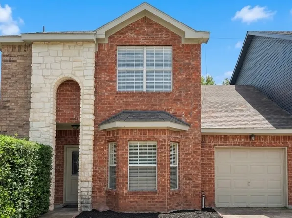 618 NW 14th St, Grand Prairie, TX 75050