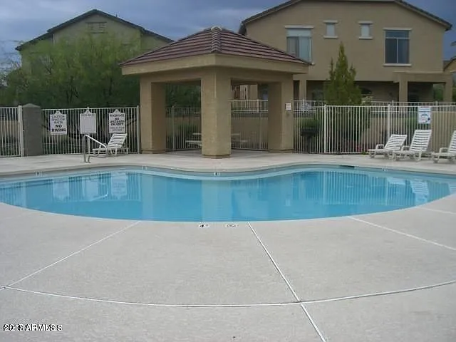 3 bed, 2.5 bath, 1439 sqft, $2,650 — Photo 1