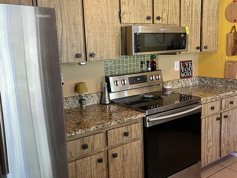 9310 Carolina St — Photo 17