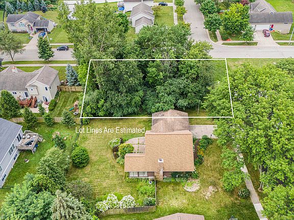4th image of 1010 Applewood Dr NE Lot B