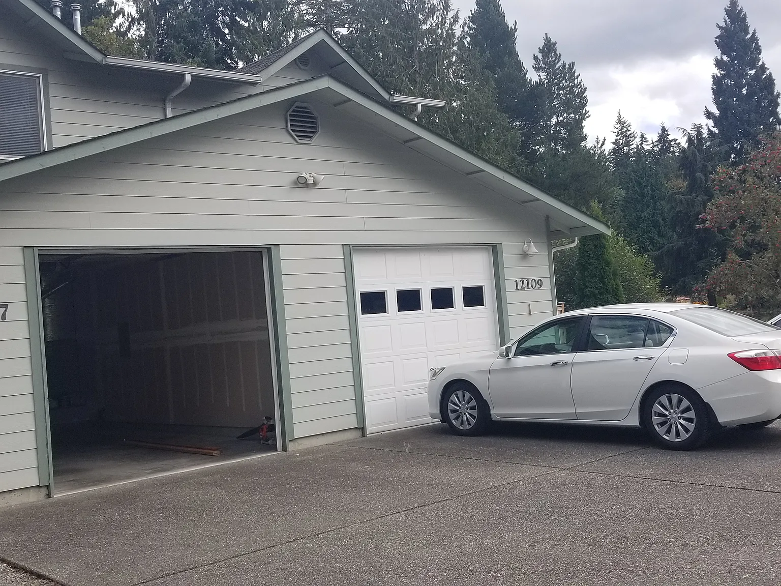 3 bed, 2.5 bath, 1650 sqft, $2,450 — Photo 1