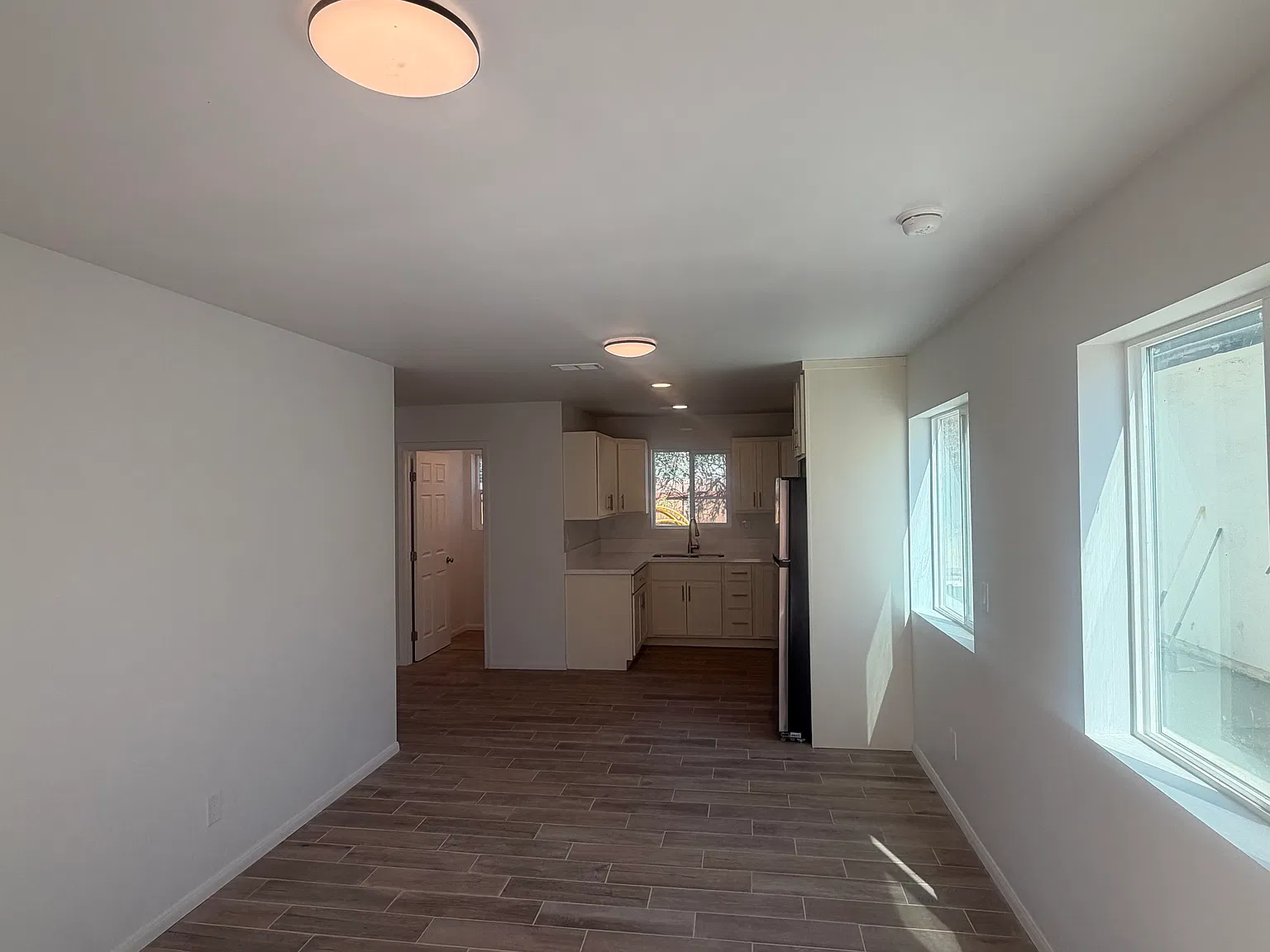 2 bed, 800 sqft, $2,550 — Photo 1