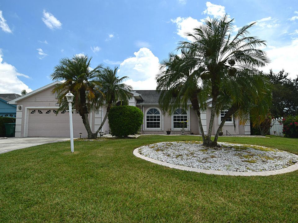 1st image of 6839 Bronte Cir