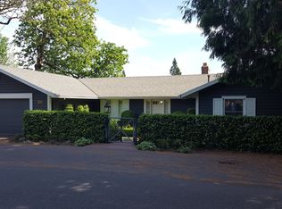 3834 SW Greenleaf Dr, Portland, OR 97221