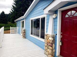 661 D St, Elkton, OR 97436