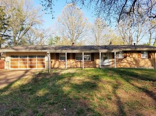 11534 Raymond Ave, Saint Louis, MO 63138