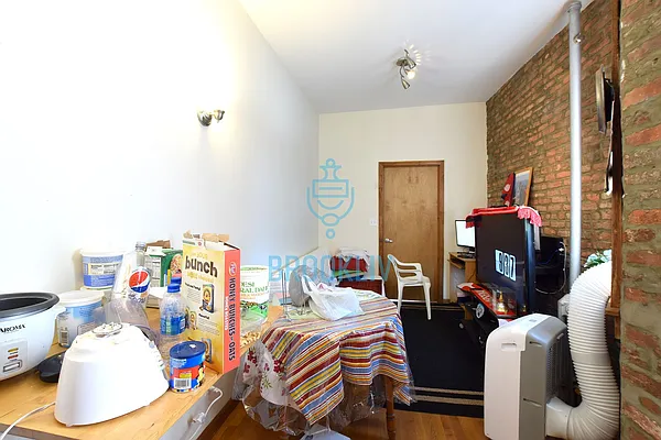 Rented by null | media 22