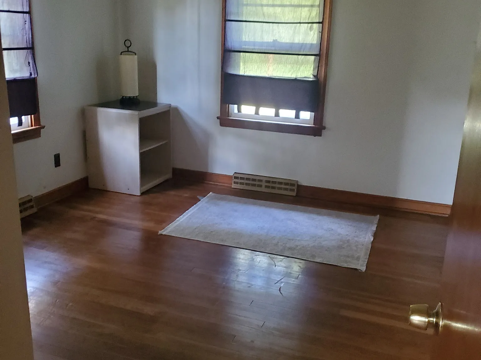 3 bed, 1120 sqft, $1,300 — Photo 3