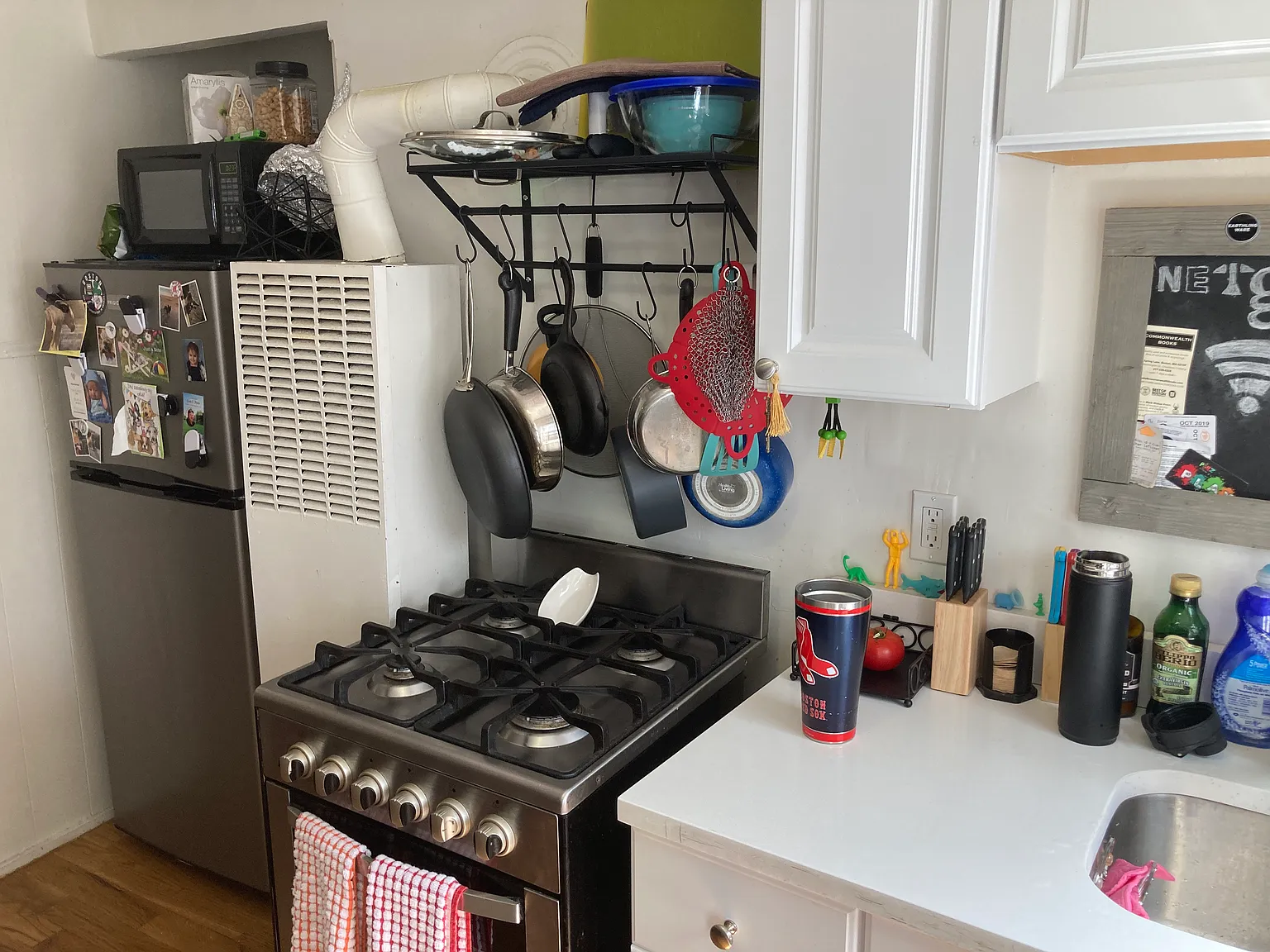 1 bed, 375 sqft, $2,400 — Photo 3