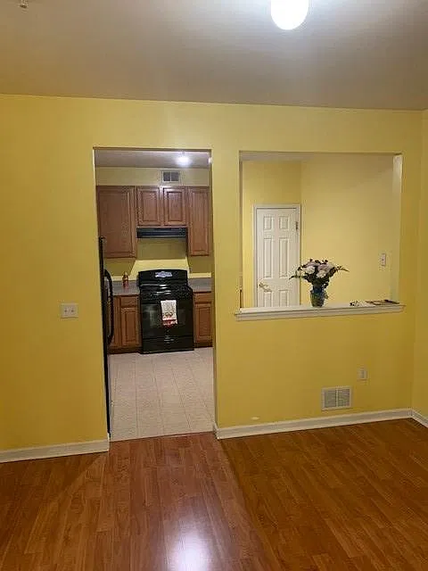 2 bed, 1442 sqft, $2,800 — Photo 4