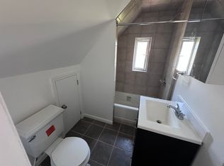 1516 Roselle St #3, Bronx, NY 10461