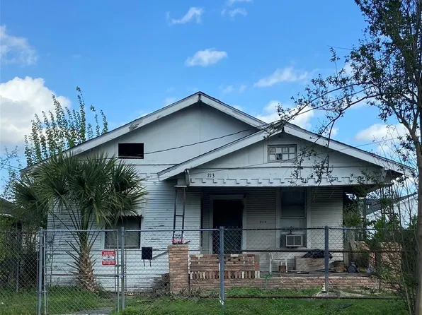 213 Hunt St, Houston, TX 77003