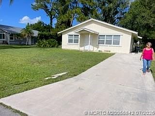 1st image of 3049 SW Hollis Ave