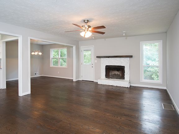 5th image of 148 Lester Woods Ct