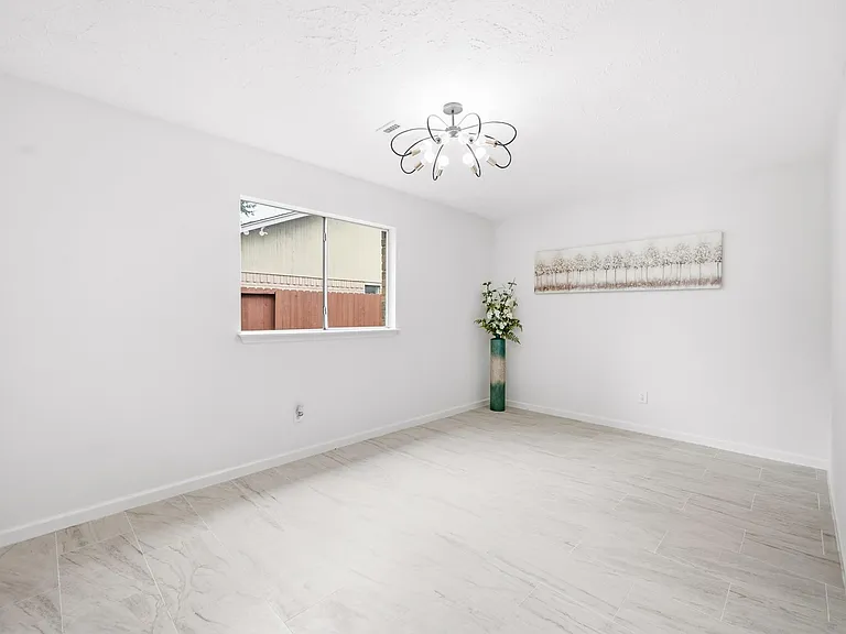 7310 Londres Dr — Photo 21