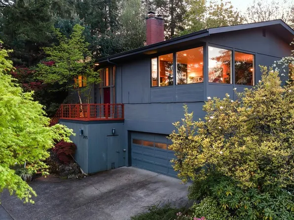 2975 SW Canterbury Ln, Portland, OR 97205