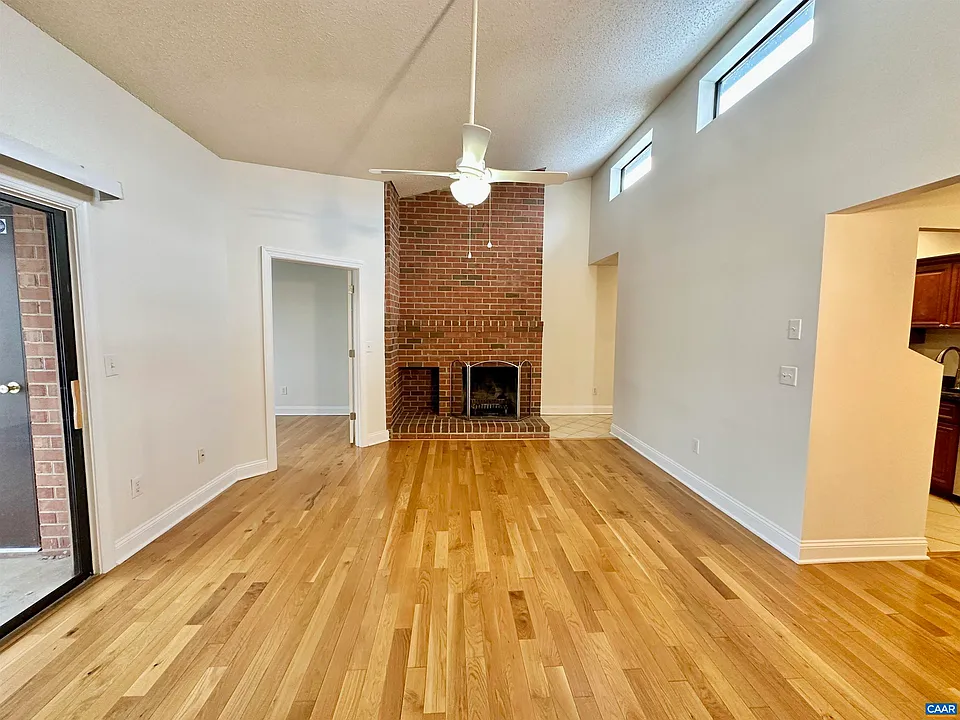 141 Green Turtle Ln #11