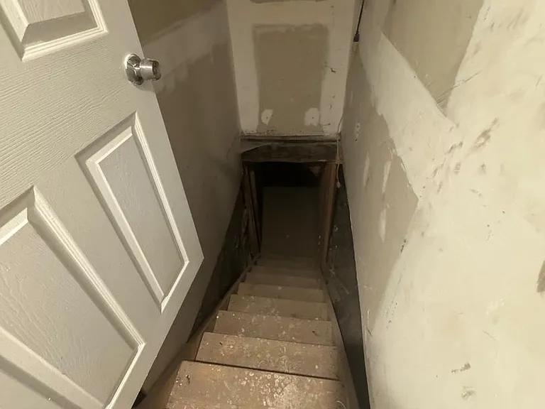 291 Maryland Ave — Photo 22