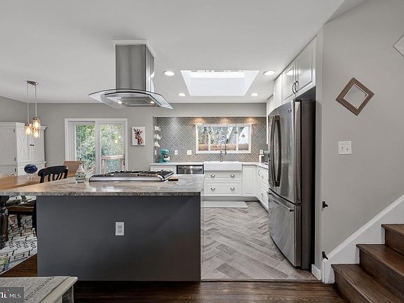 5th image of 5939 Craft Rd