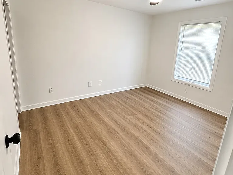 1203 N Bitting Ave #4 — Photo 5