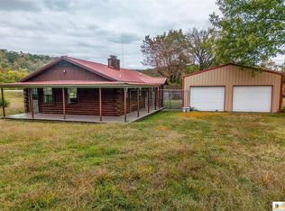 103 Salt Lick Creek Rd, Pleasant Shade, TN 37145