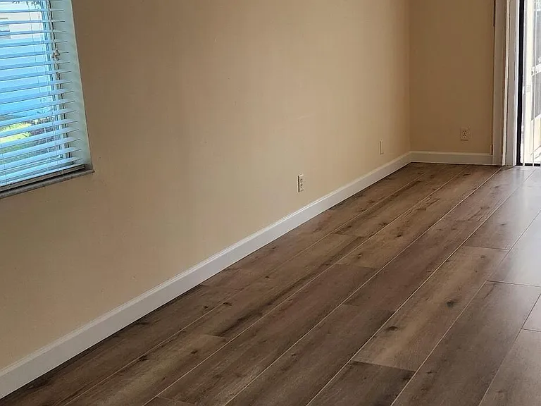 82 Emerald Ct — Photo 8