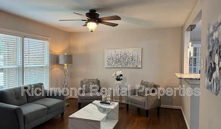 229 Shadywood Dr — Photo 3
