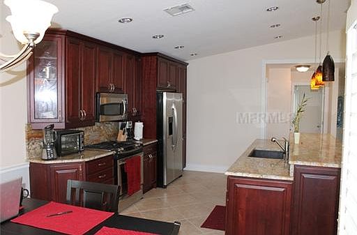 5th image of 316 Copperstone Cir