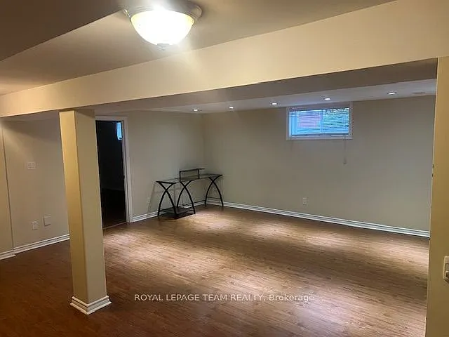 685 Everlasting Cres #B — Photo 4