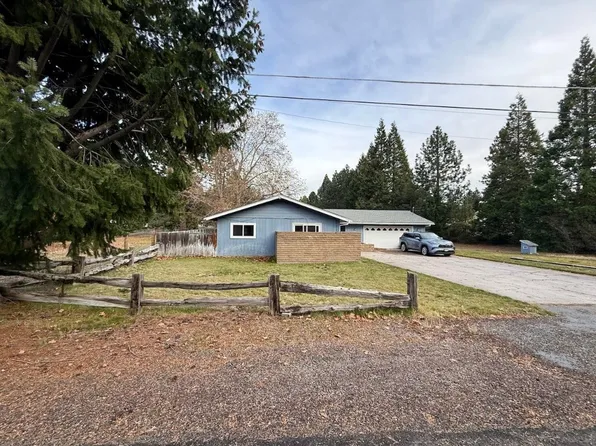 1400 Davis Place Rd, Mount Shasta, CA 96067