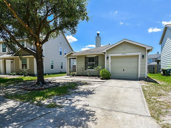 2nd image of 29323 Hickory Terrace Dr
