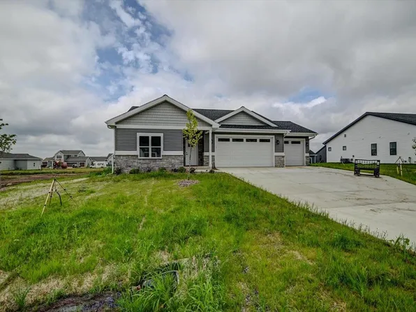 6643 Royal View Drive, Deforest, WI 53532