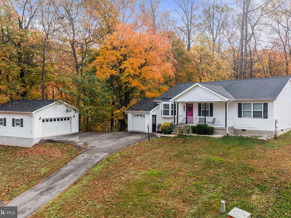 1st image of 35899 Army Navy Dr
