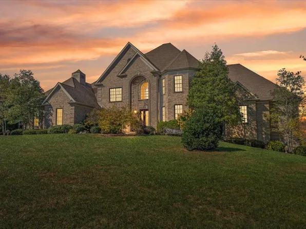 210 Keene Manor Cir, Nicholasville, KY 40356