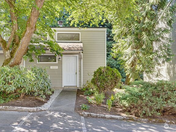 2nd image of 10027 NE 124th Place