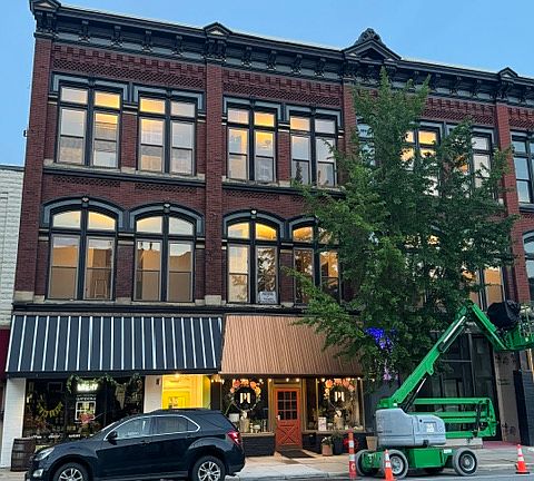 3rd image of 219 N Main St #I