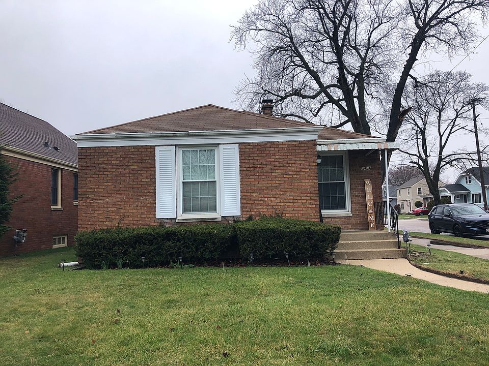 1st image of 2424 Erie St