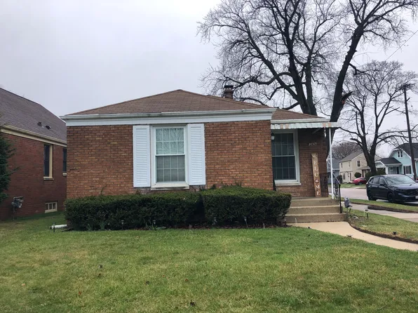 2424 Erie St, Racine, WI 53402