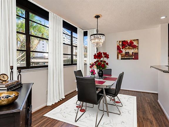 3rd image of 602 Lime Ave APT 203