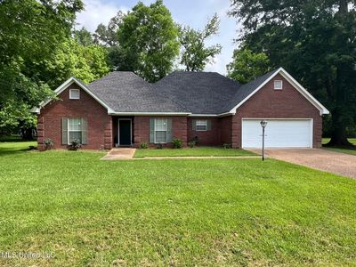 123 Wildwood Blvd, Jackson, MS, 39212