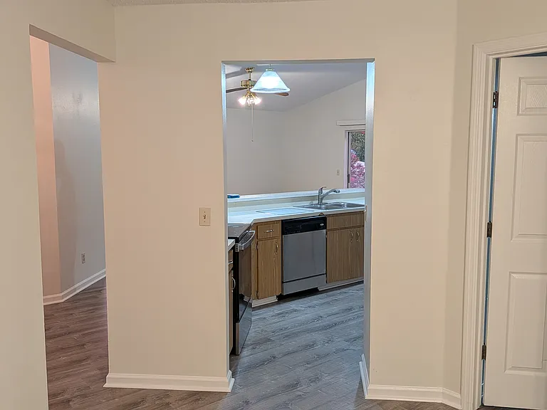1613 Loghill Pl — Photo 25