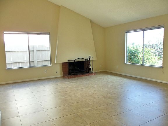 5th image of 9139 Neath St