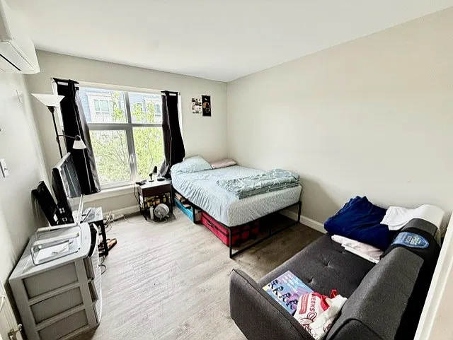 882 Massachusetts Ave #2E — Photo 9