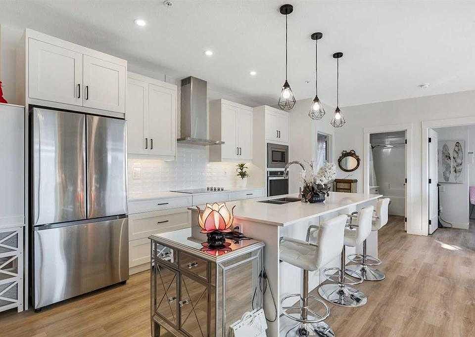1st image of 10 Sage Hill Way NW #116