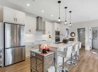 10 Sage Hill Way NW #116, Calgary, AB T3R0H5