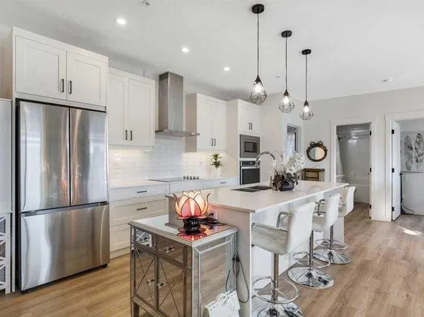 10 Sage Hill Way NW #116, Calgary, AB T3R 0H5