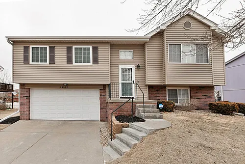 14507 S 31st St Photo 1