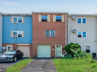 267 Penn St, Highspire, PA 17034