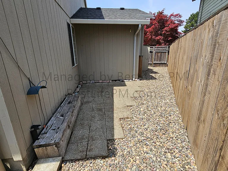 17482 NW Fieldstone Dr — Photo 41
