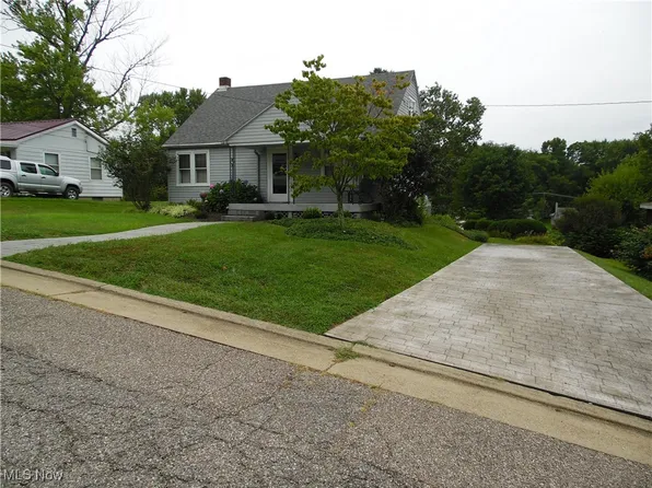 211 Beaver St, Marietta, OH 45750